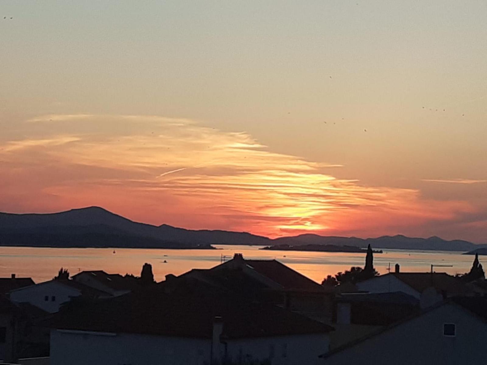 Appartamento Anna Biograd Na Moru Esterno foto